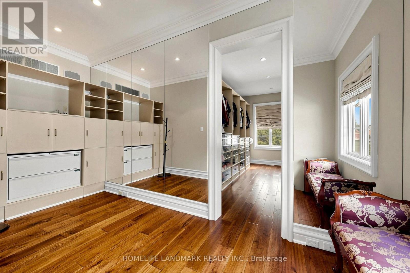 25 The Bridle Path Property Photo 23