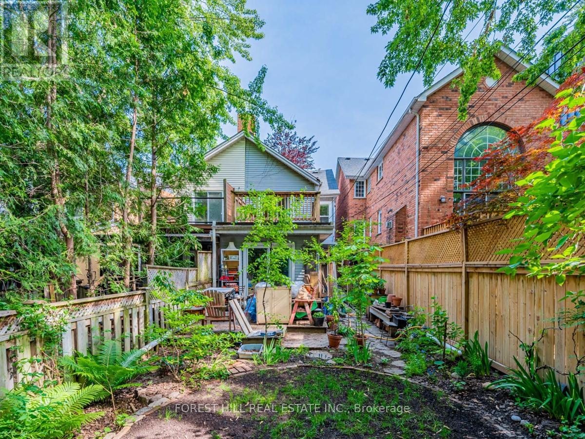 Upper - 70 Macpherson Avenue Property Photo 26