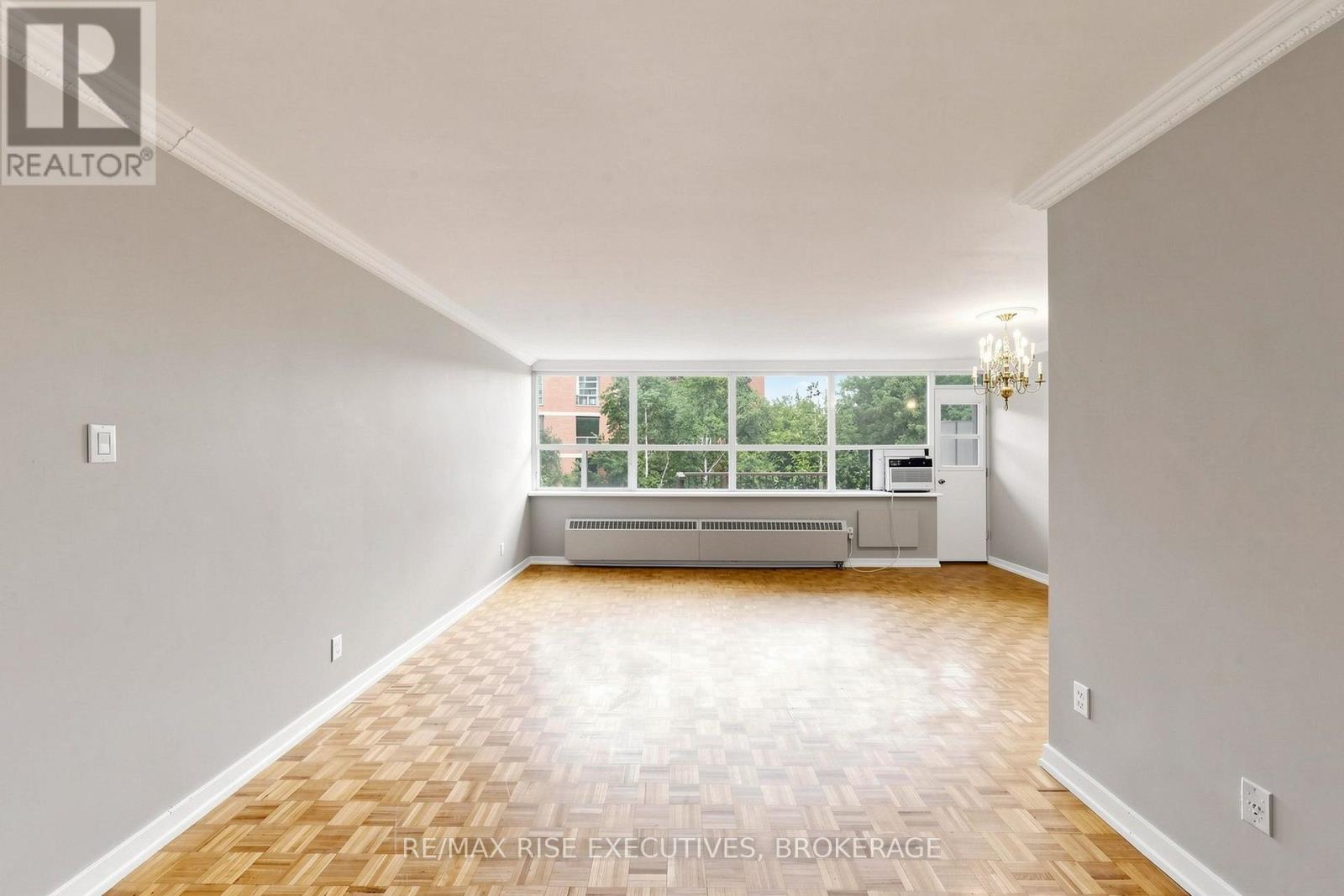 304 - 160 The Donway W Property Photo 12