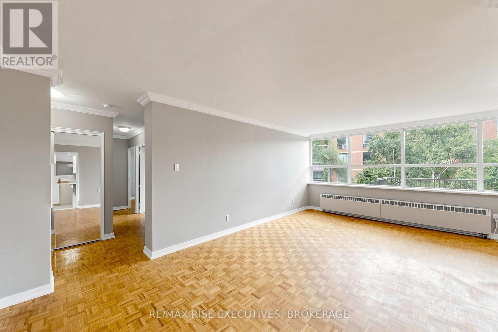 304 - 160 The Donway W Property Photo 13