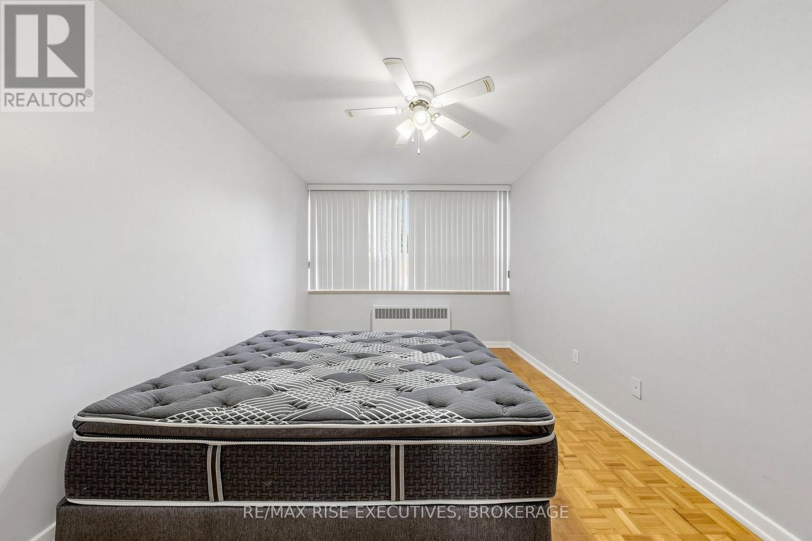 304 - 160 The Donway W Property Photo 30