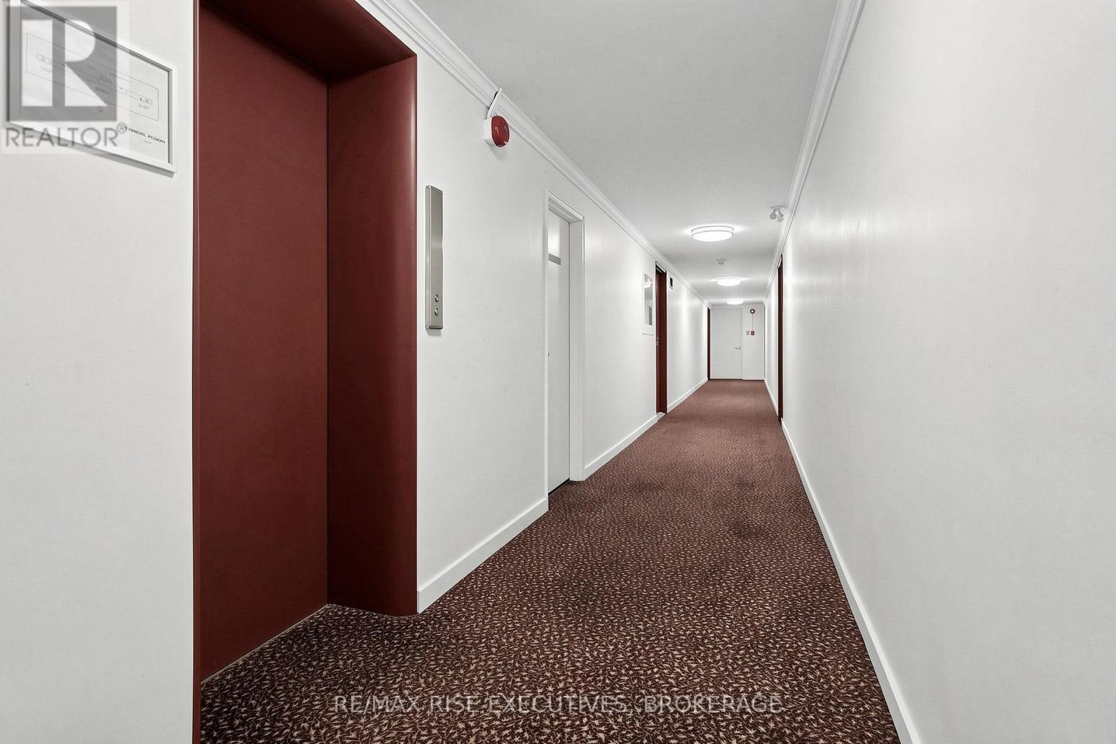 304 - 160 The Donway W Property Photo 33