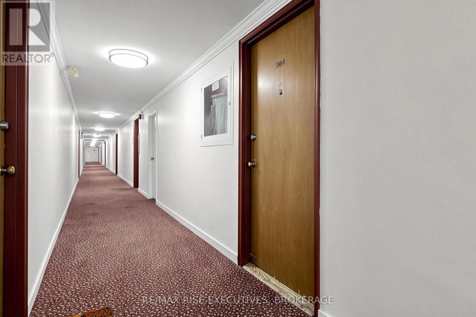 304 - 160 The Donway W Property Photo 34
