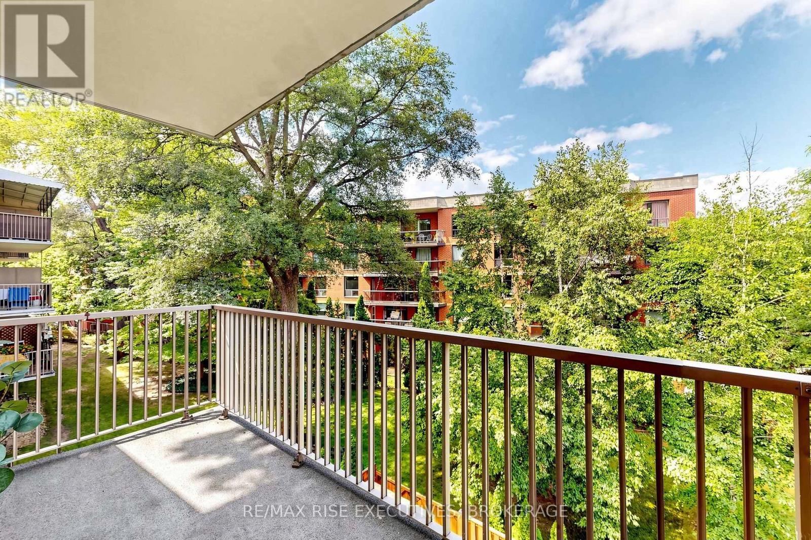 304 - 160 The Donway W Property Photo 36