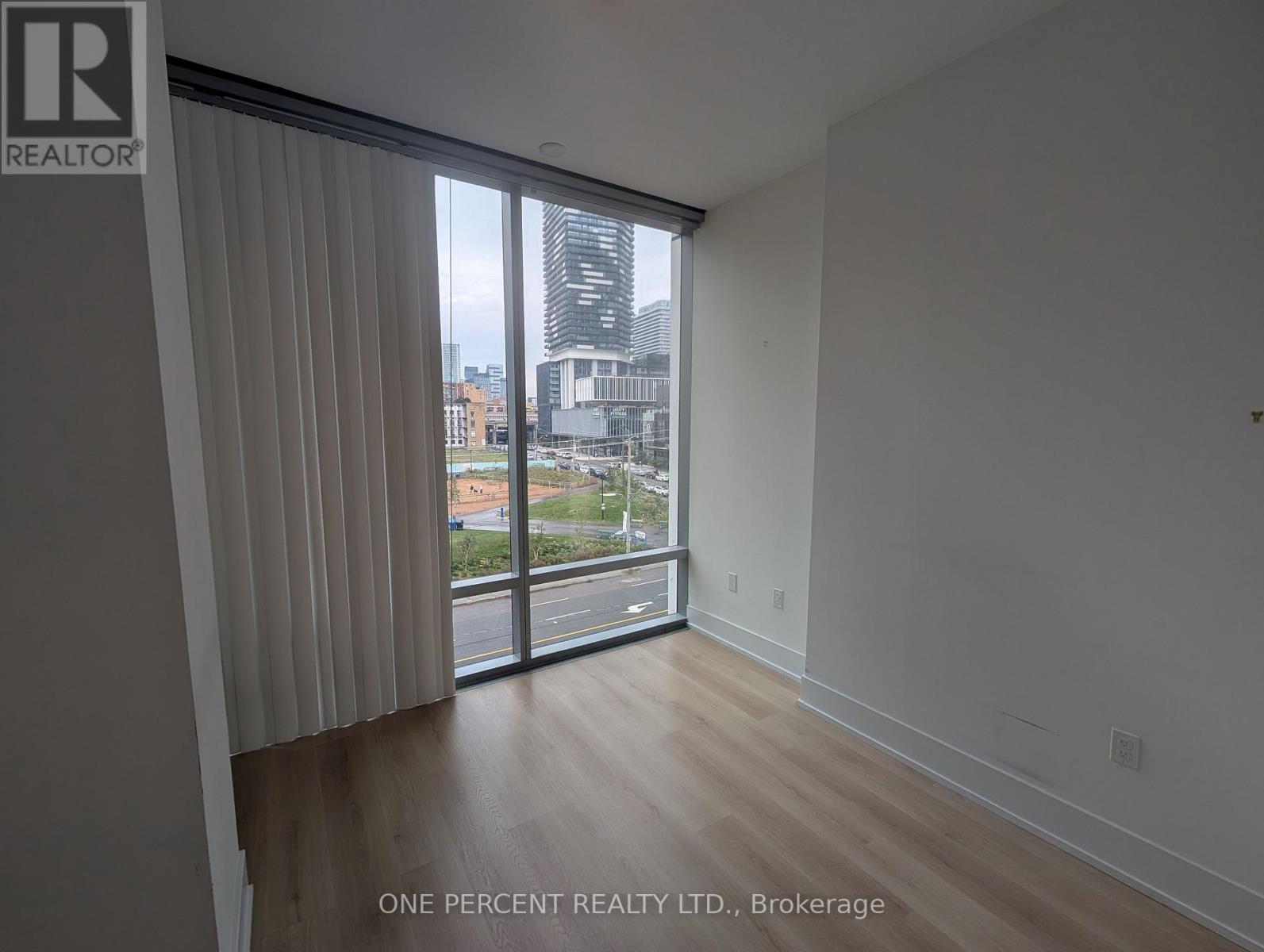 441 - 39 Queens Quay E Property Photo 5