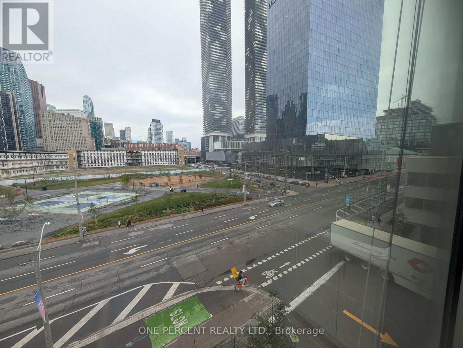 441 - 39 Queens Quay E Property Photo 8