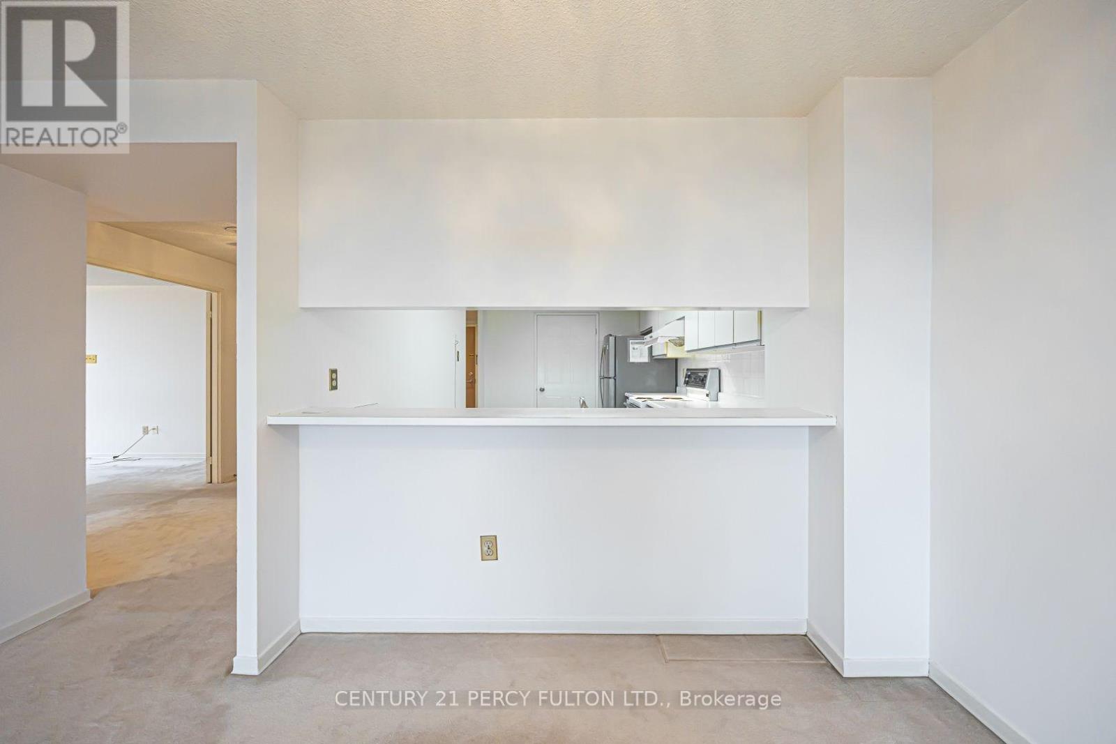 907 - 5 Kenneth Avenue Property Photo 4