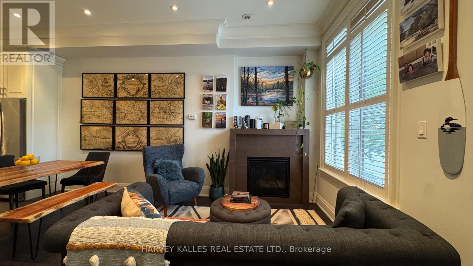 1042 Avenue Road Property Photo 3
