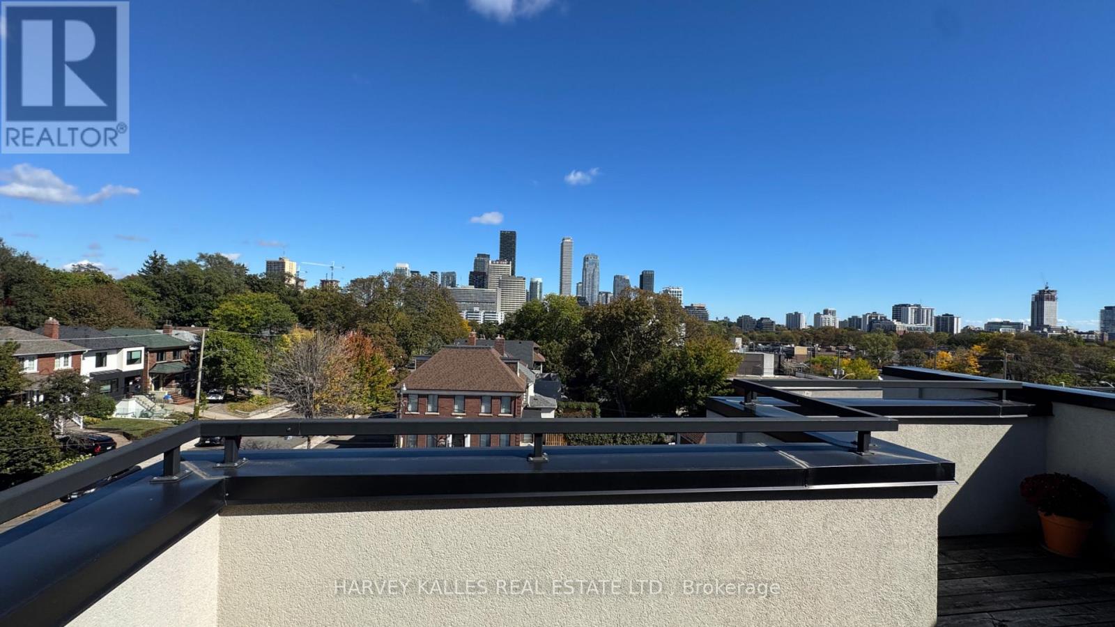 1042 Avenue Road Property Photo 27