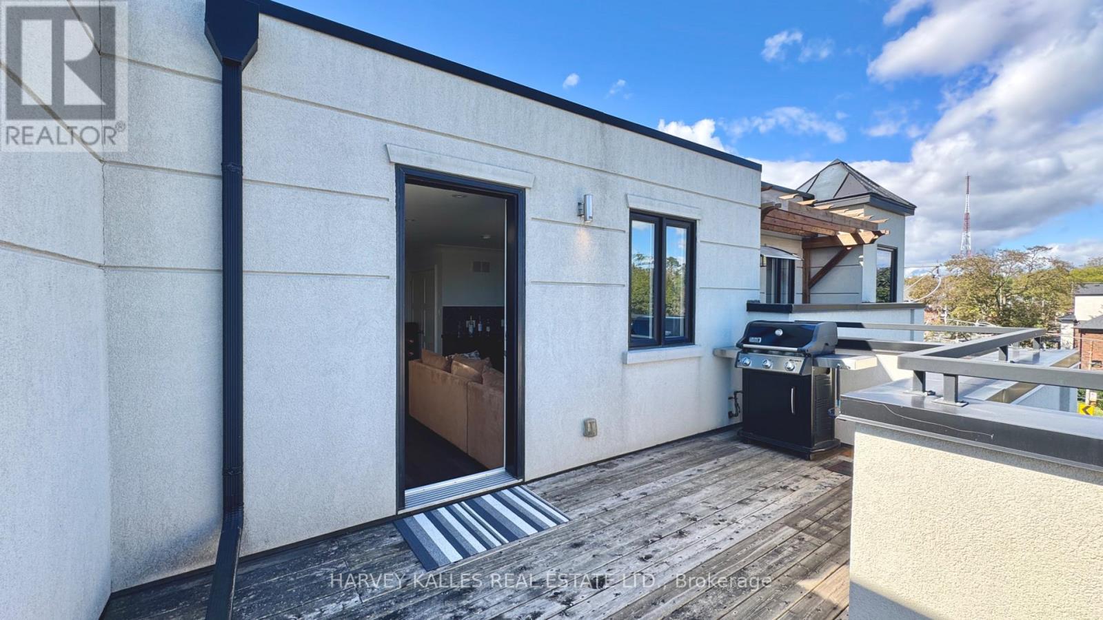 1042 Avenue Road Property Photo 28