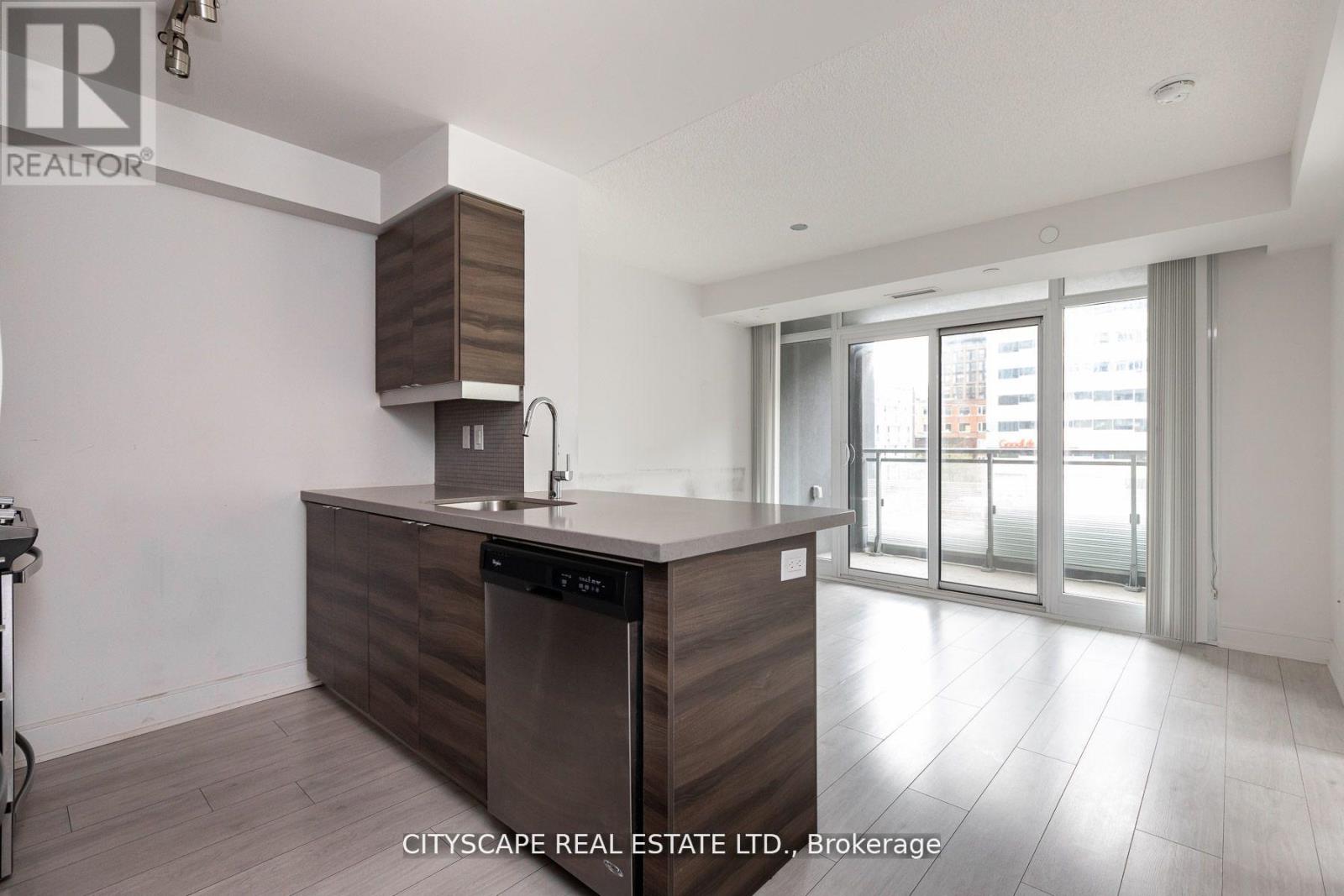 315 - 525 Adelaide Street W Property Photo 1