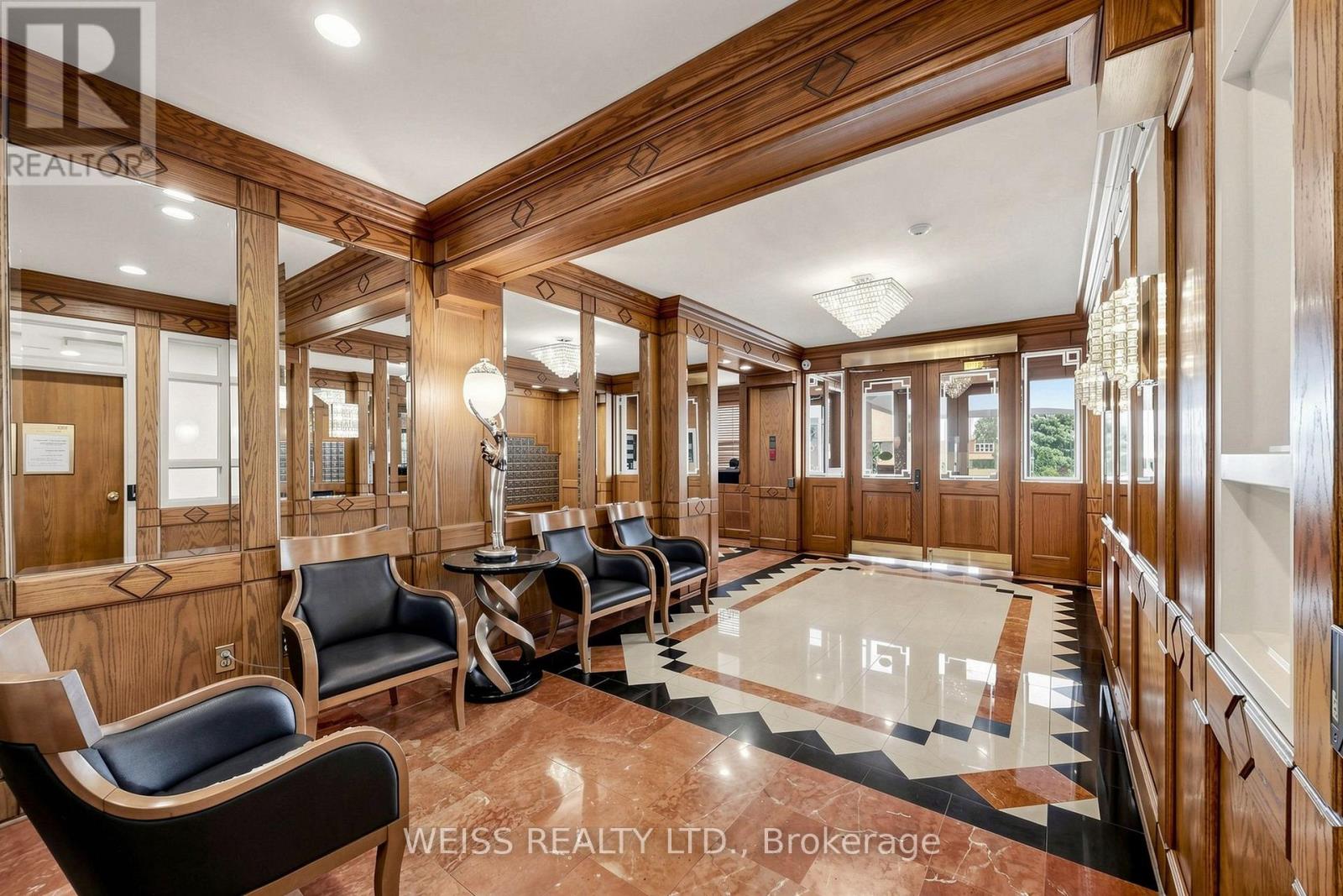 2104 - 10 Torresdale Avenue Property Photo 6