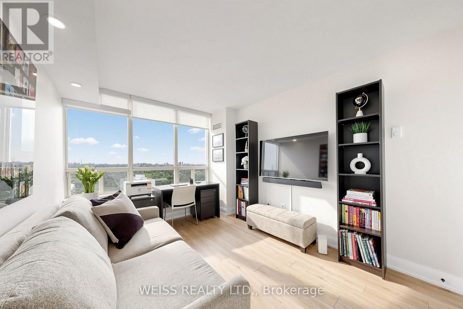 2104 - 10 Torresdale Avenue Property Photo 11