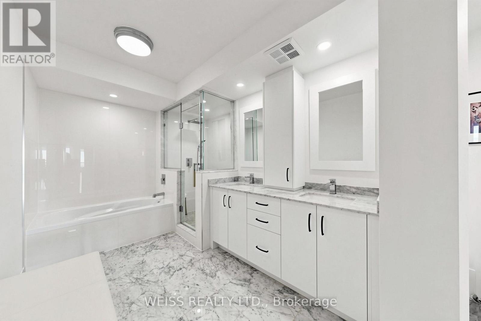 2104 - 10 Torresdale Avenue Property Photo 20