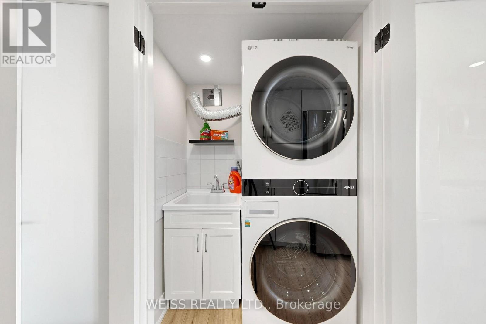 2104 - 10 Torresdale Avenue Property Photo 23