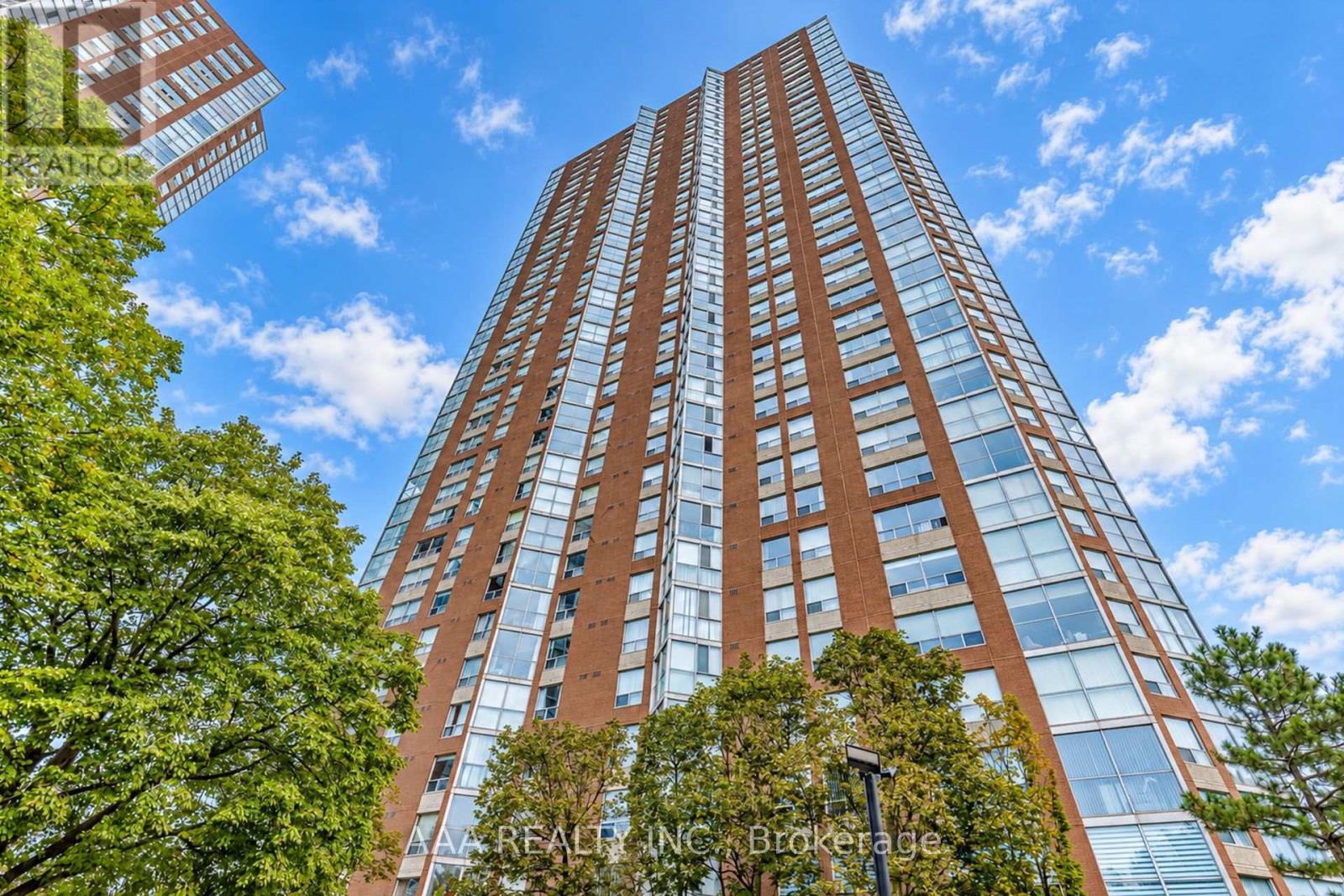 2101 - 5 Concorde Place Property Photo 2