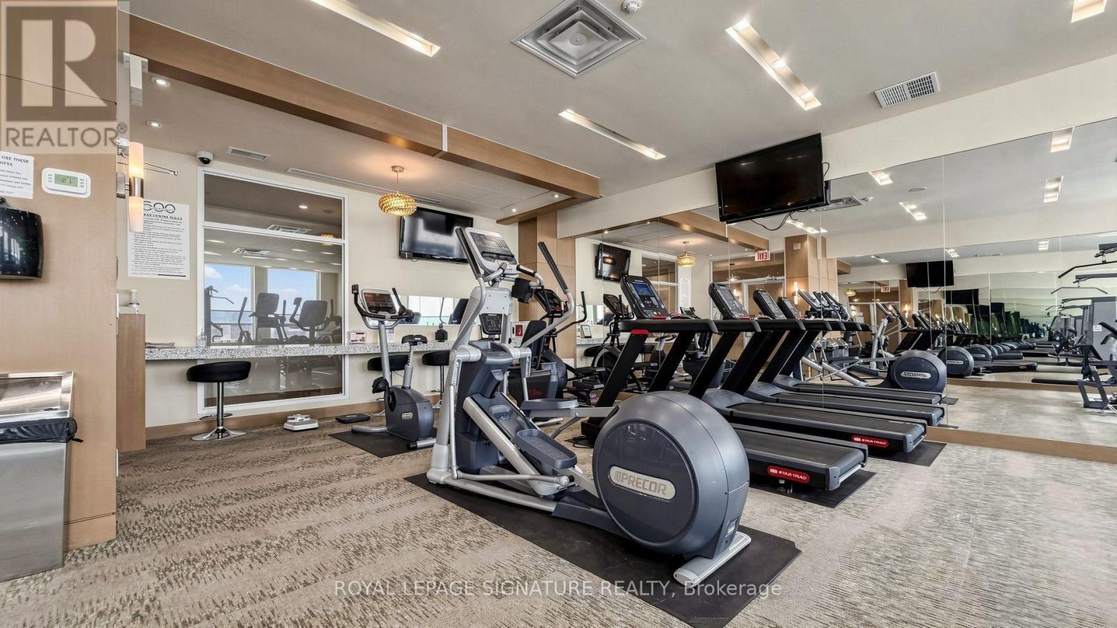 402 - 500 St Clair Avenue W Property Photo 34