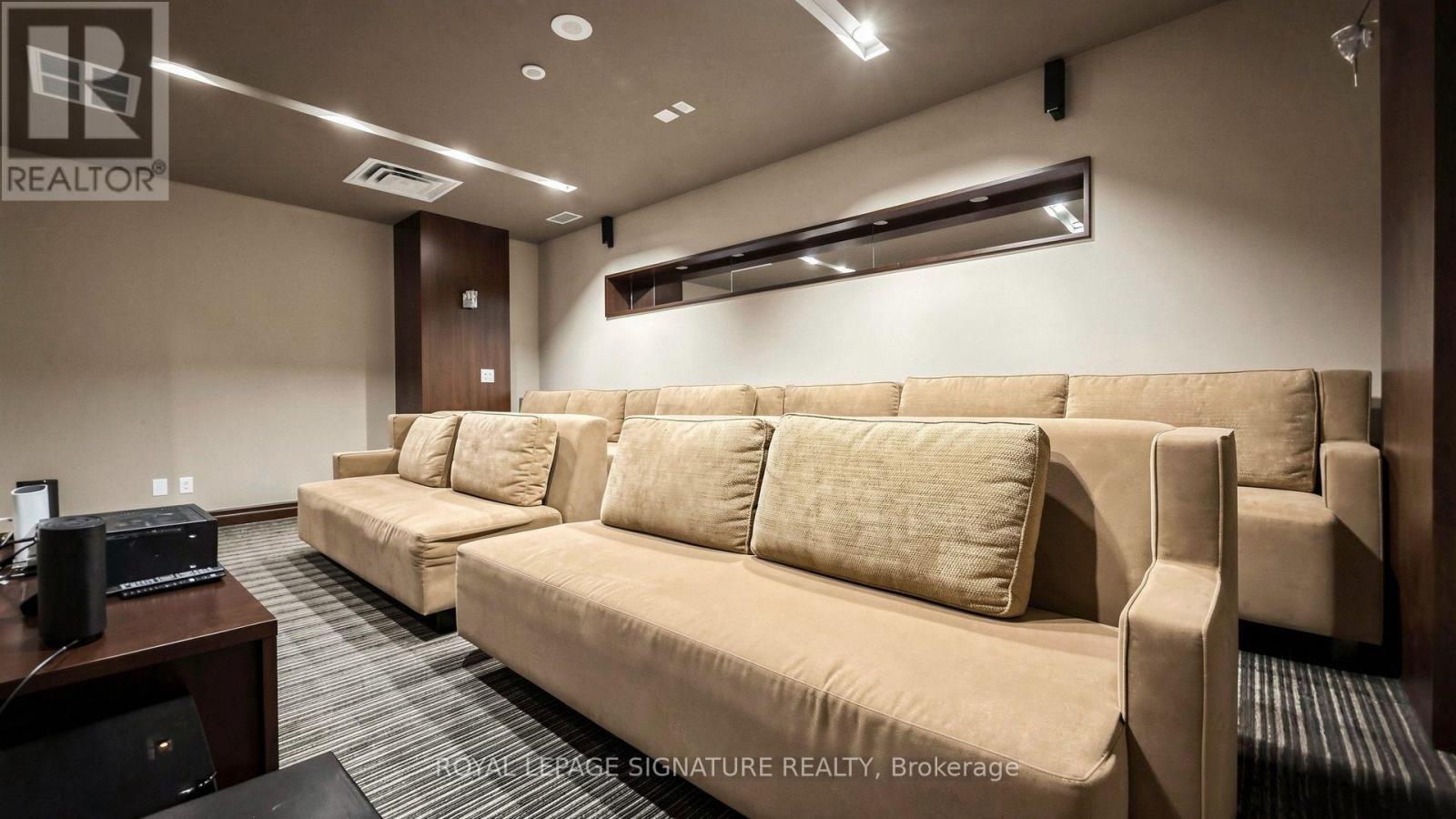 402 - 500 St Clair Avenue W Property Photo 36