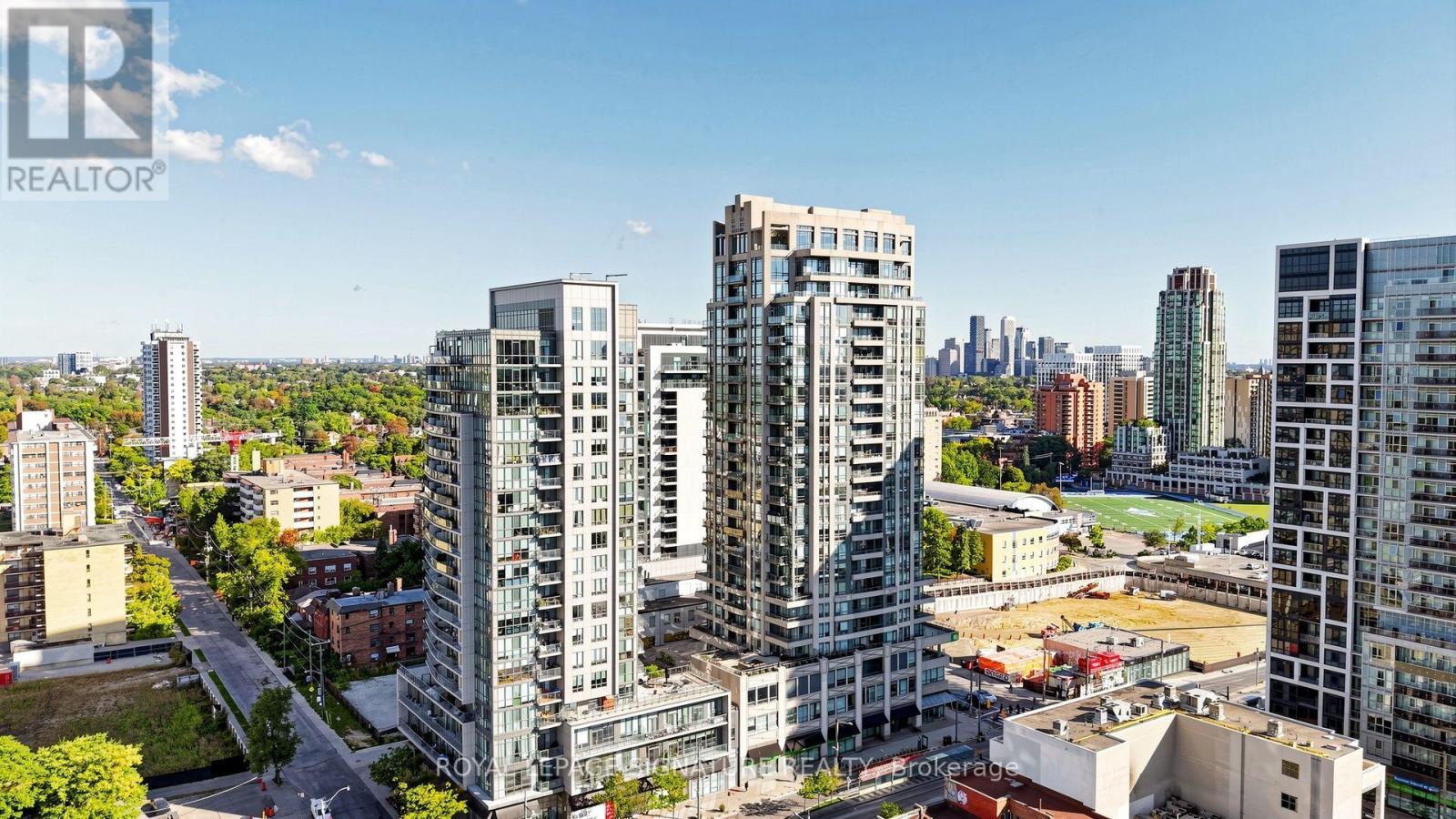 402 - 500 St Clair Avenue W Property Photo 50