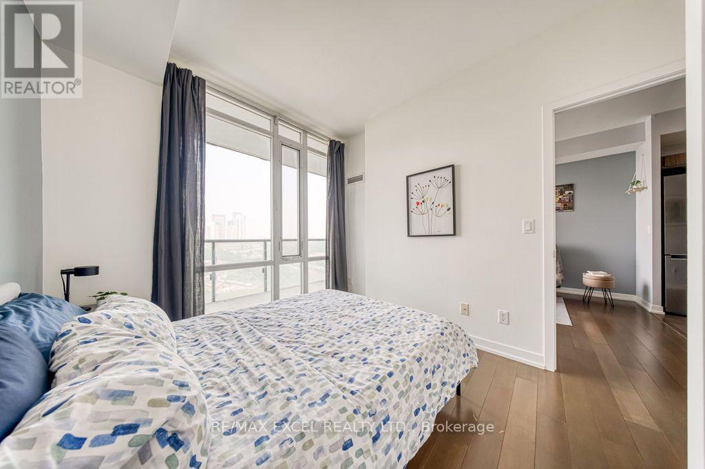 1301 - 170 Fort York Boulevard Property Photo 15