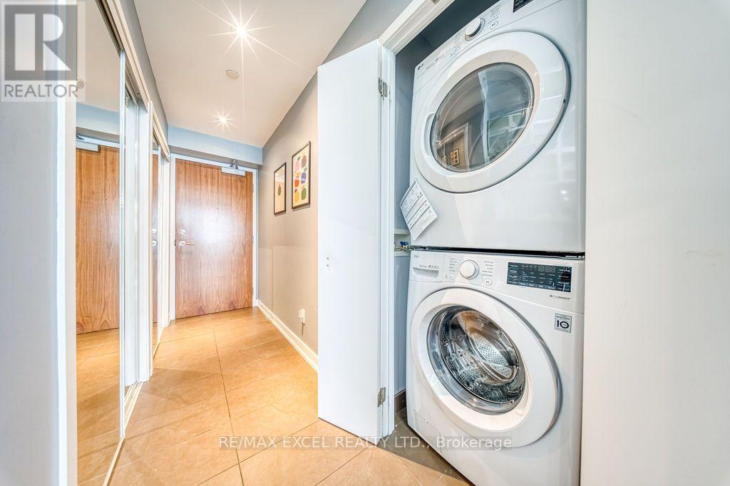 1301 - 170 Fort York Boulevard Property Photo 20