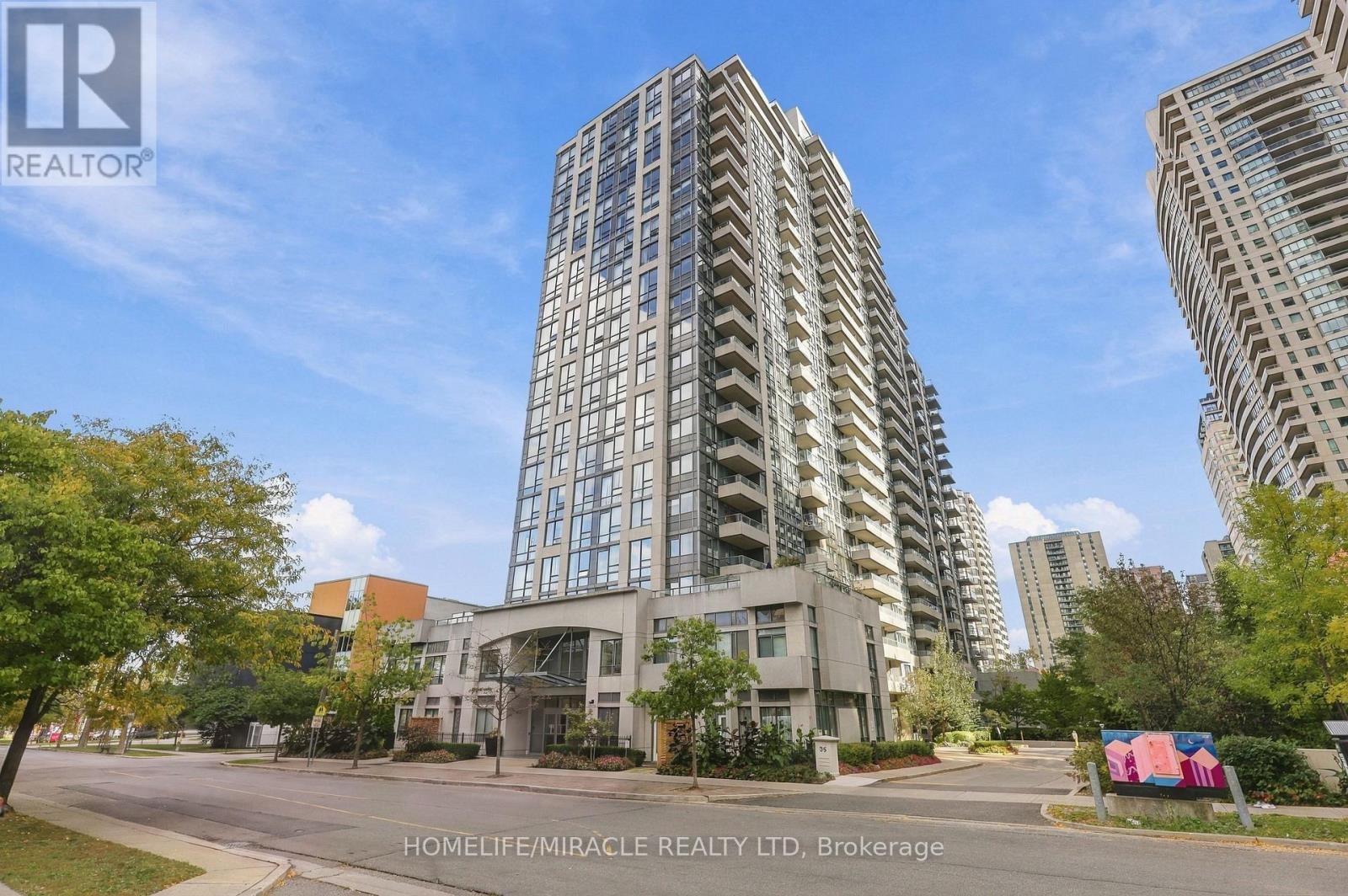 102 - 35 Hollywood Avenue Property Photo 1