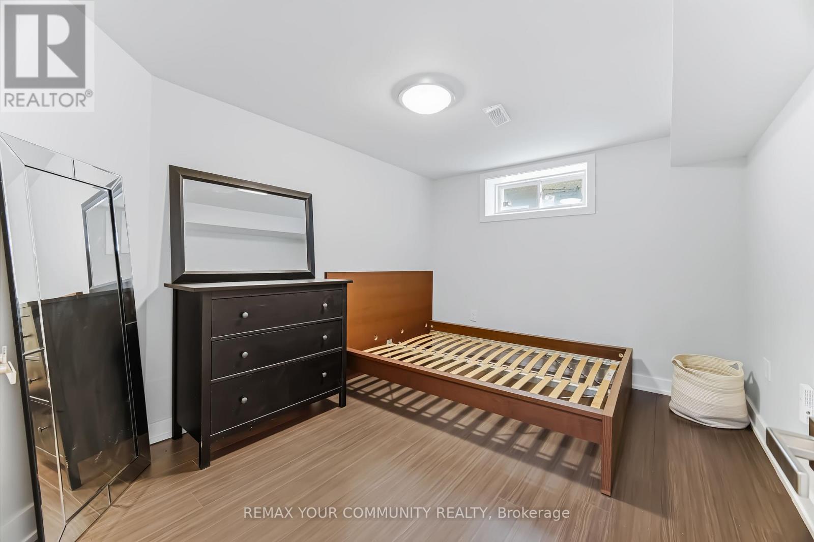 Lower - 200 Goulding Avenue N Property Photo 2