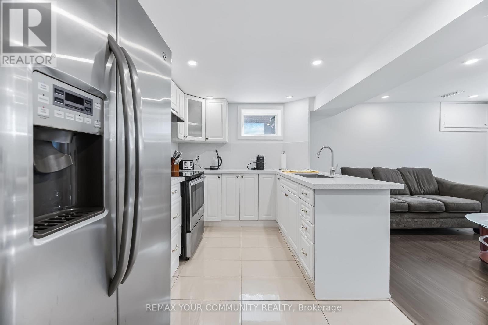 Lower - 200 Goulding Avenue N Property Photo 4