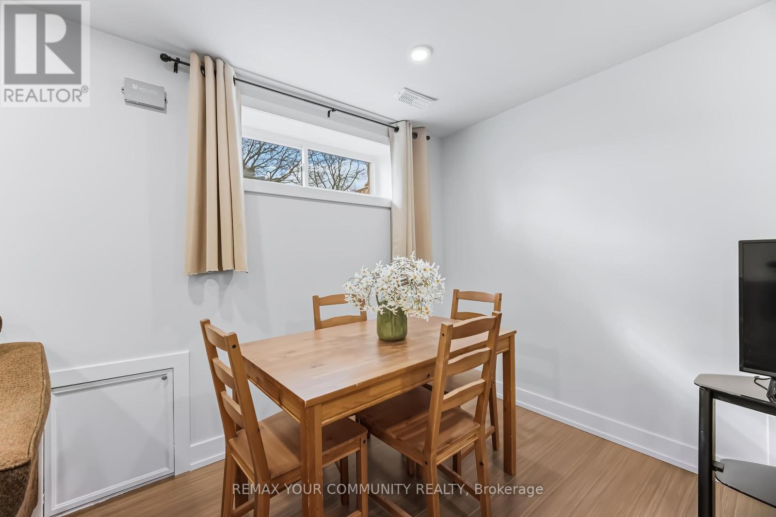 Lower - 200 Goulding Avenue N Property Photo 11