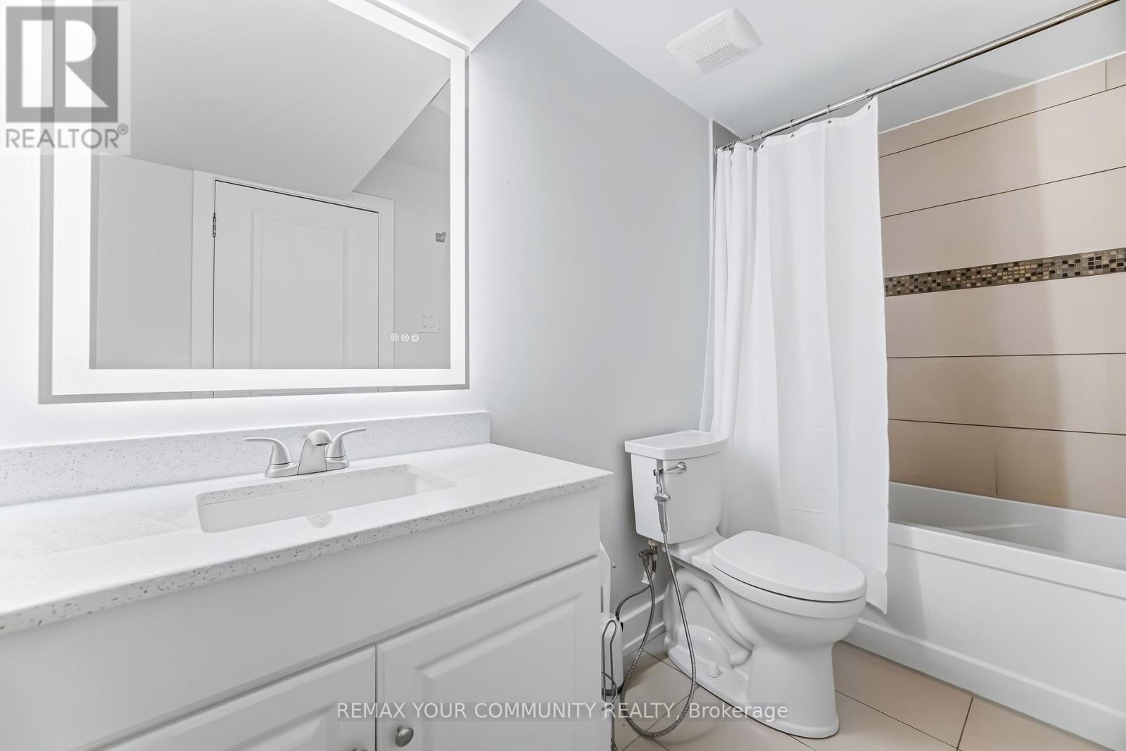 Lower - 200 Goulding Avenue N Property Photo 16