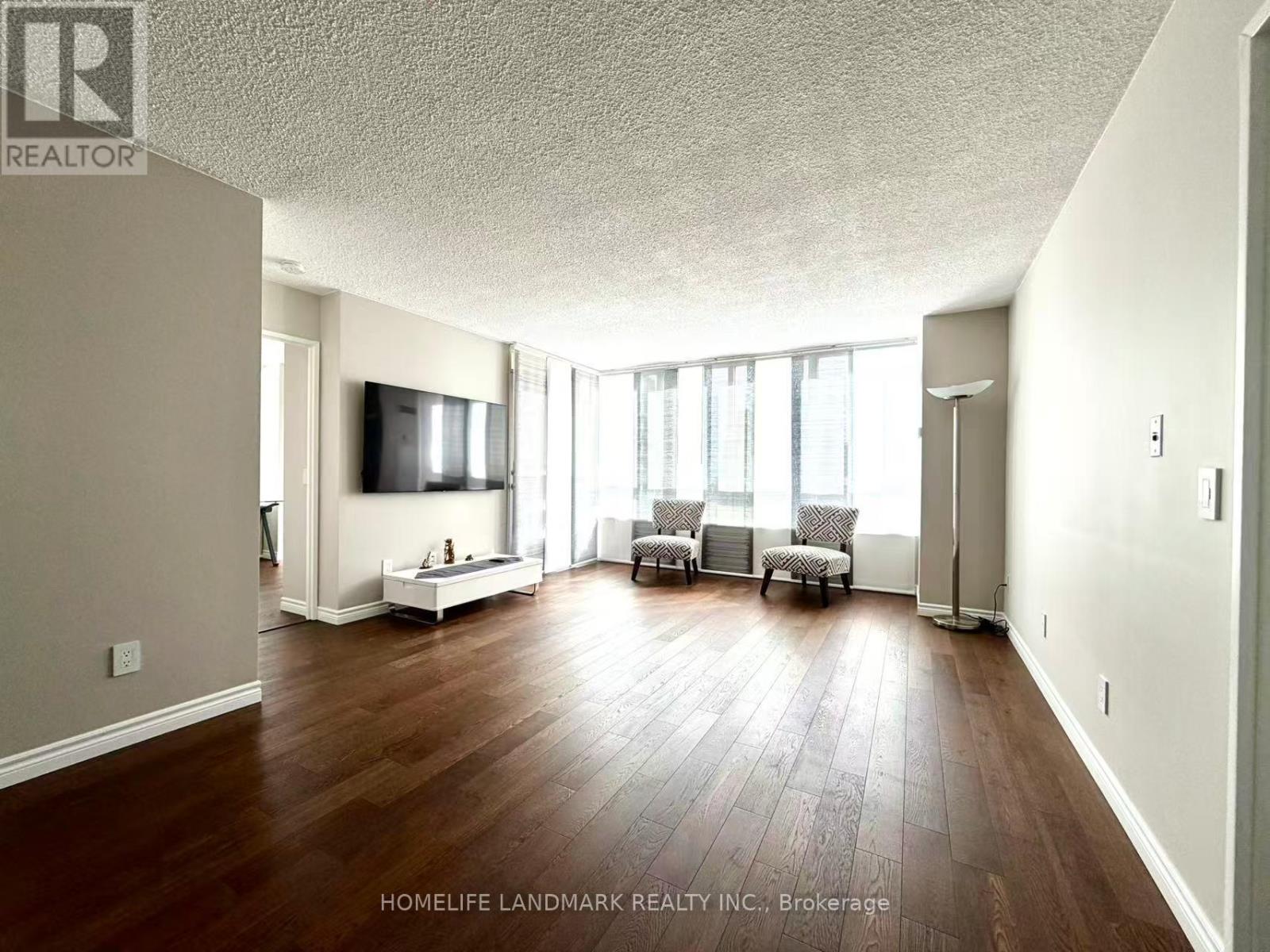1706 - 18 Parkview Avenue Property Photo 6