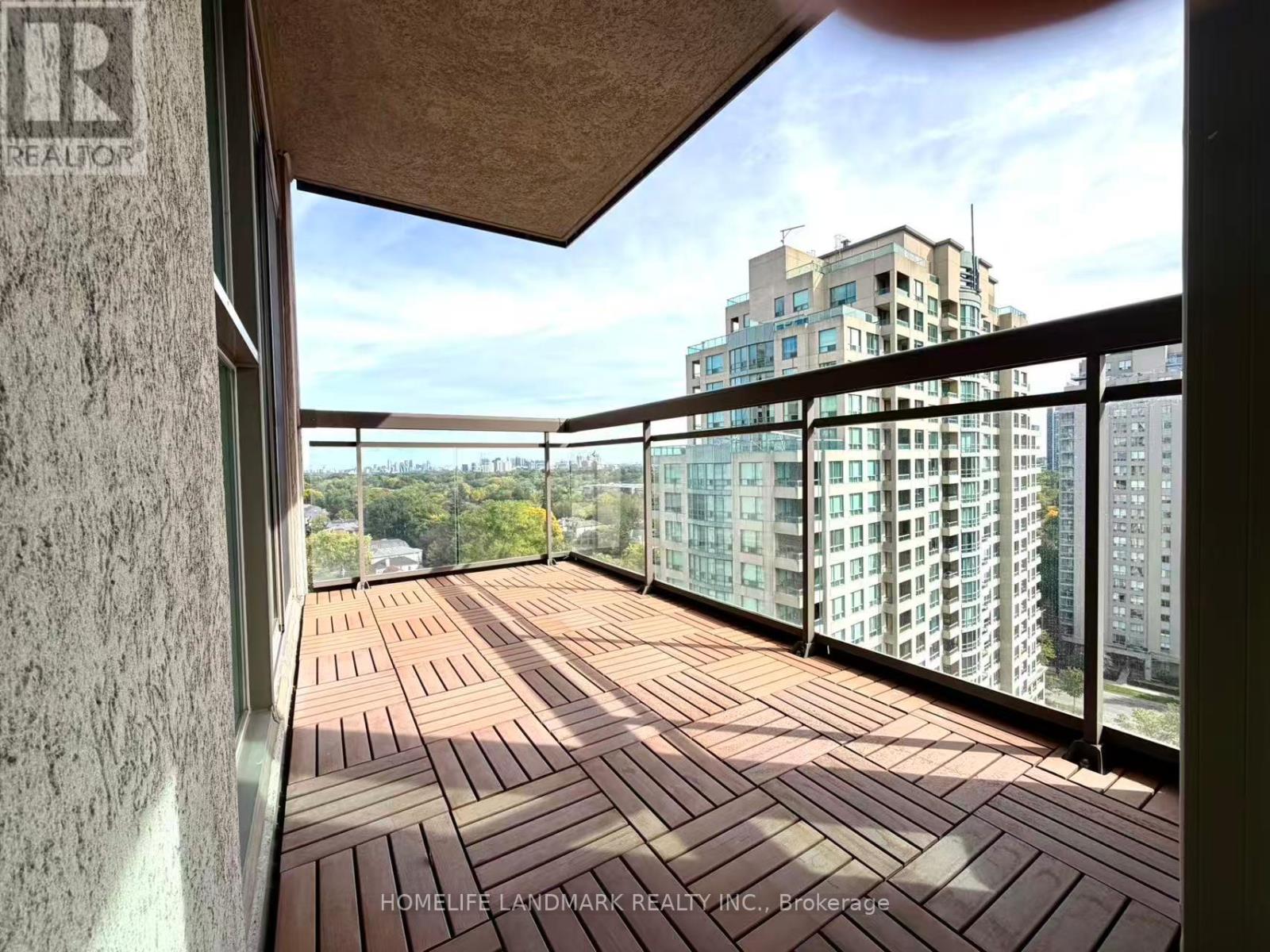 1706 - 18 Parkview Avenue Property Photo 21