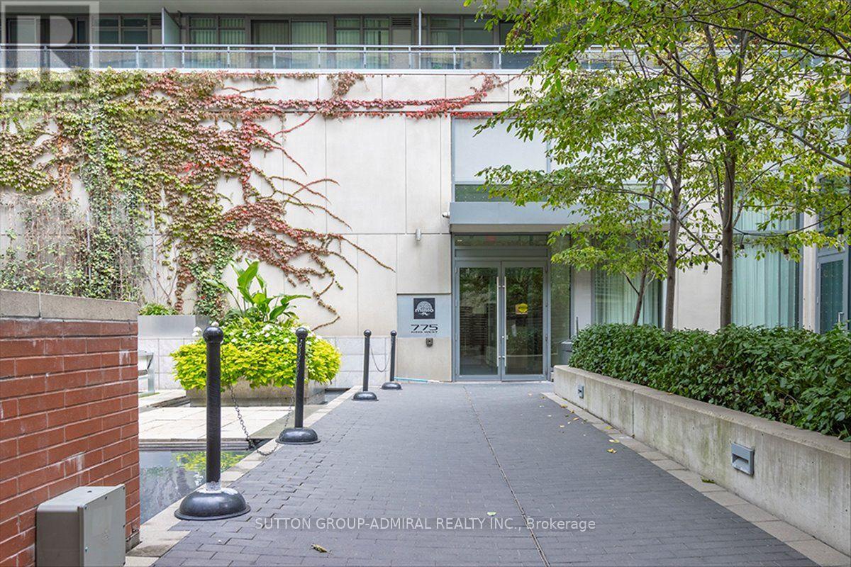 221 - 775 King Street W Property Photo 1