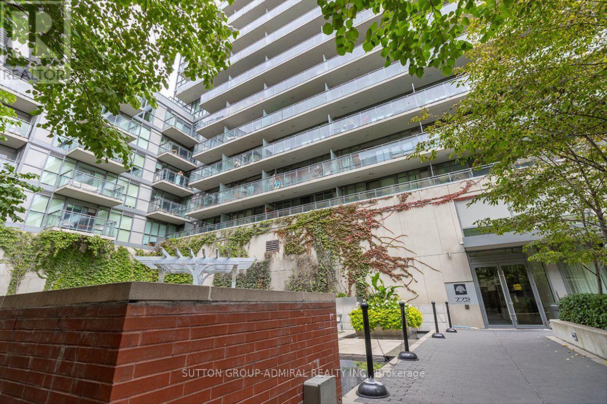 221 - 775 King Street W Property Photo 2