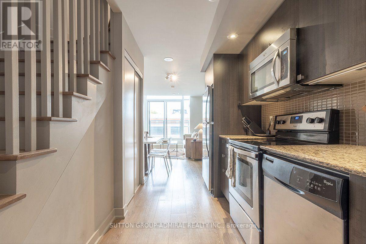 221 - 775 King Street W Property Photo 4
