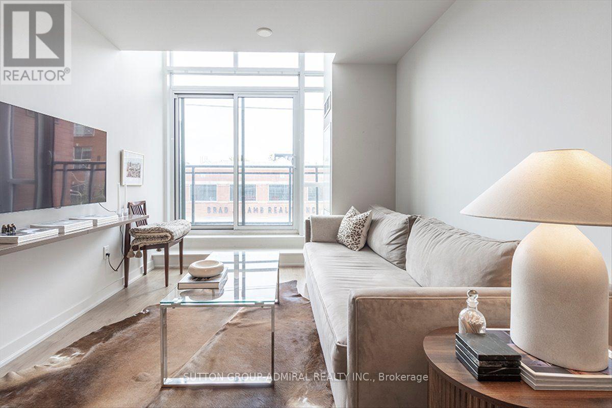 221 - 775 King Street W Property Photo 12