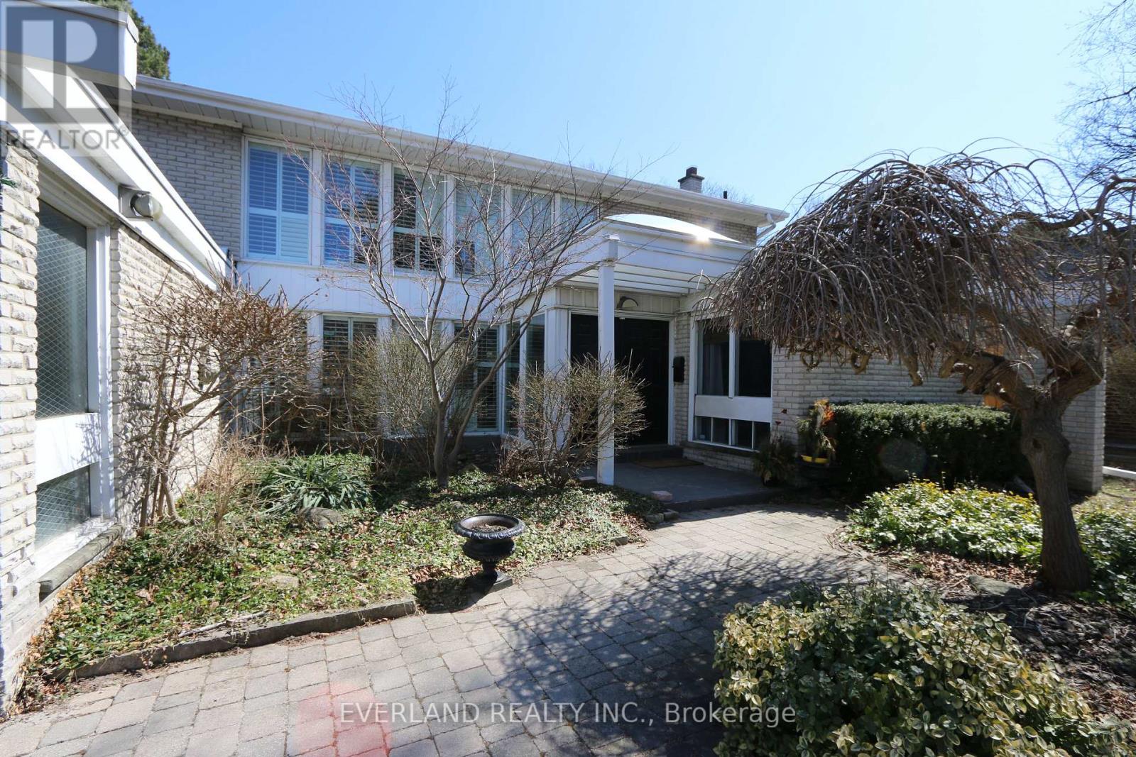 18 Silvergrove Road Property Photo 3