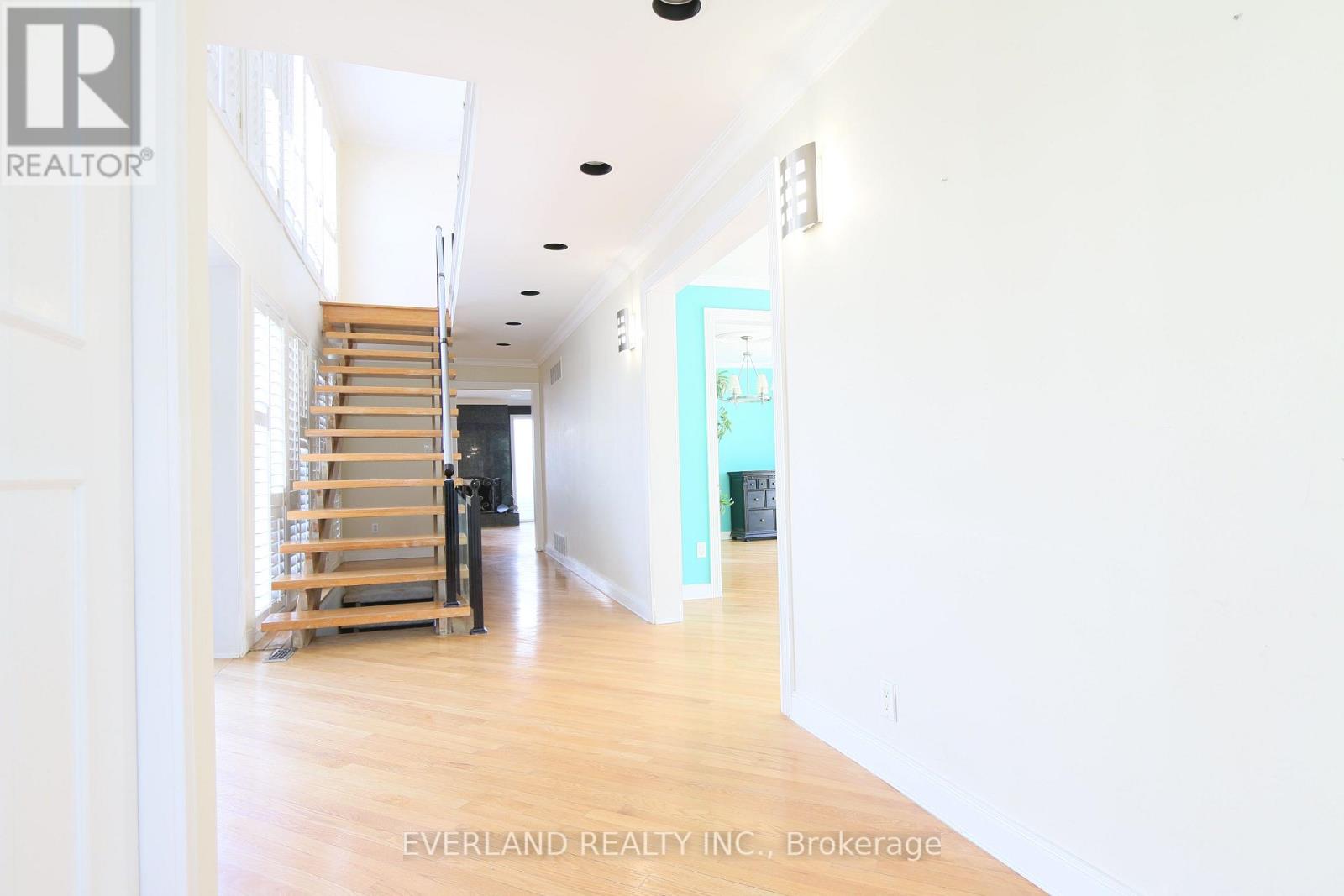 18 Silvergrove Road Property Photo 7