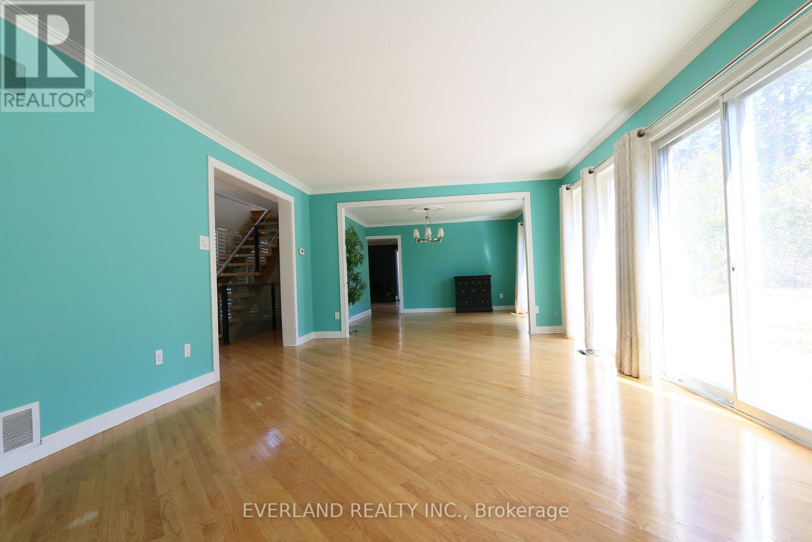 18 Silvergrove Road Property Photo 10