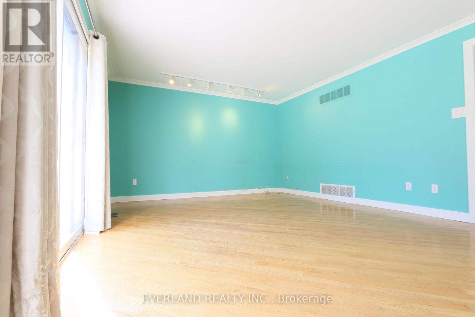 18 Silvergrove Road Property Photo 13
