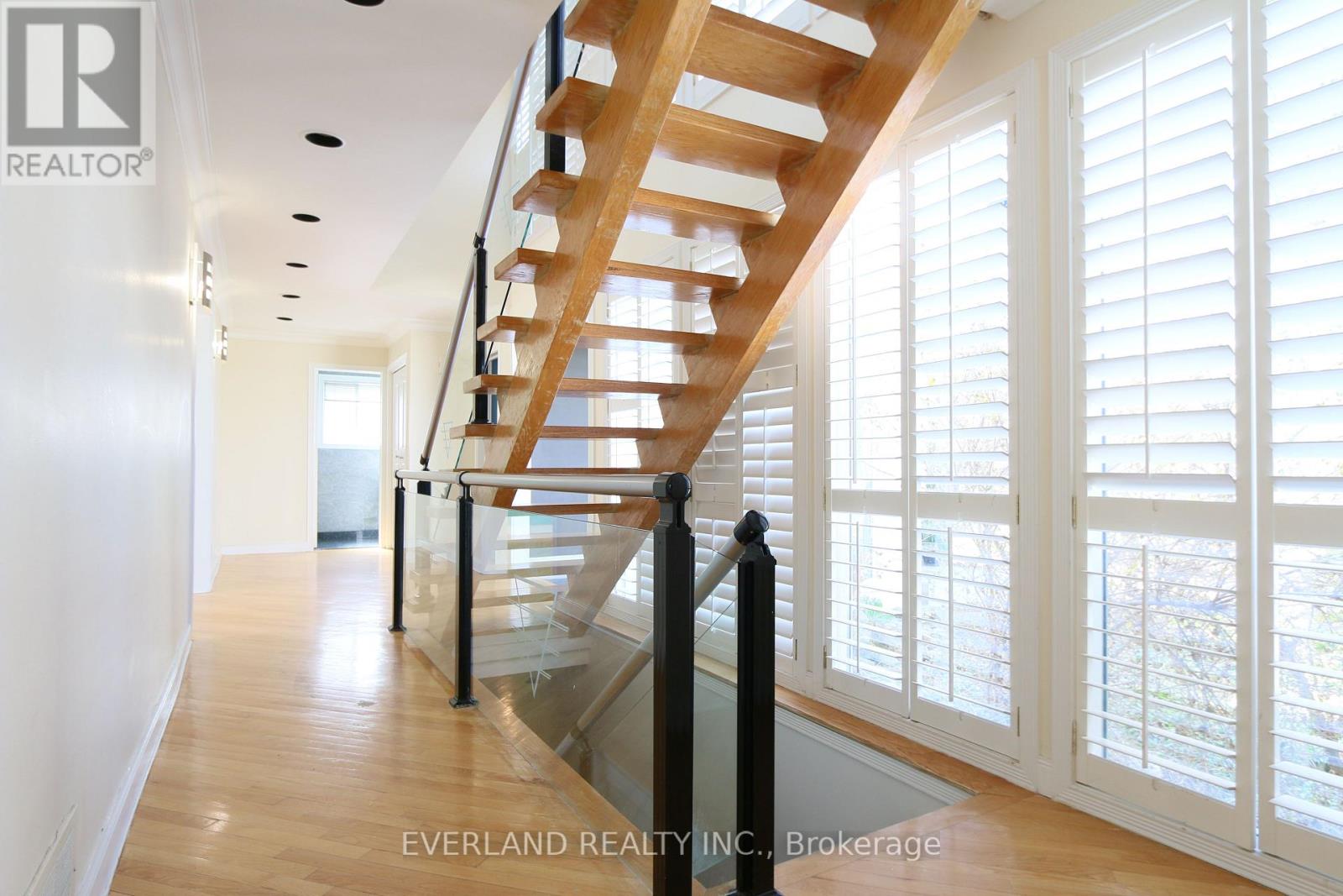 18 Silvergrove Road Property Photo 17