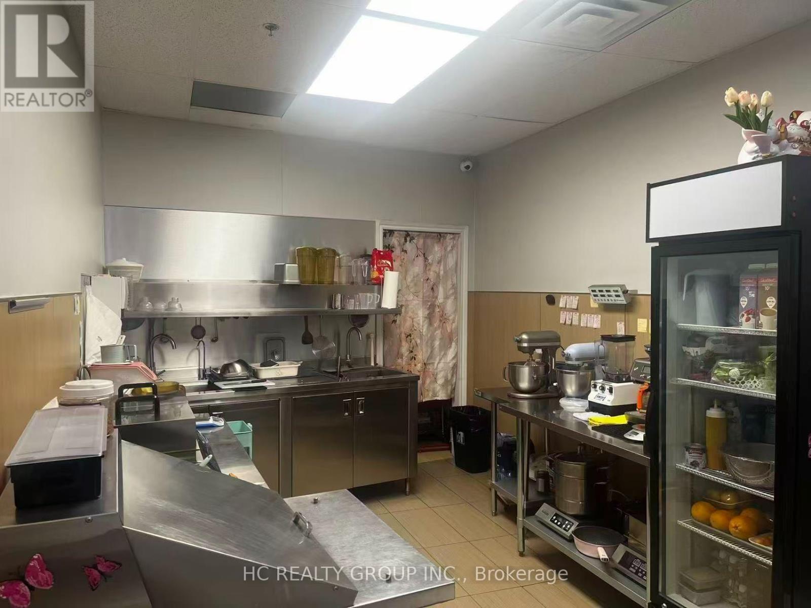 16 - 5418 Yonge Street Property Photo 6