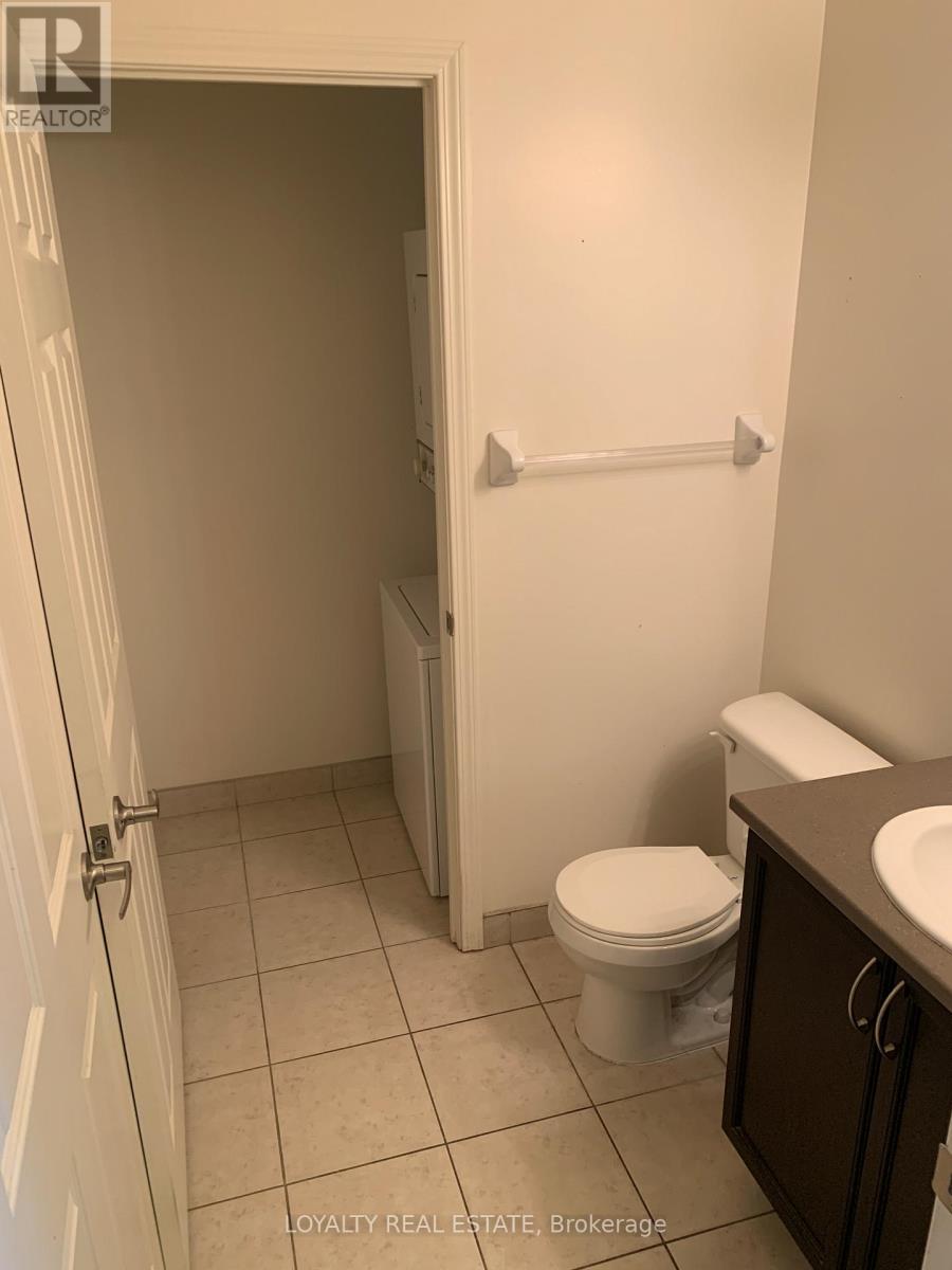 309 - 19 Grand Trunk Crescent Property Photo 3