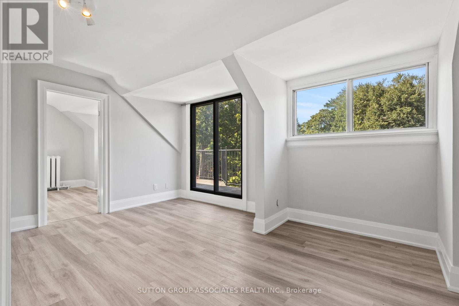 415 Brunswick Avenue Property Photo 7