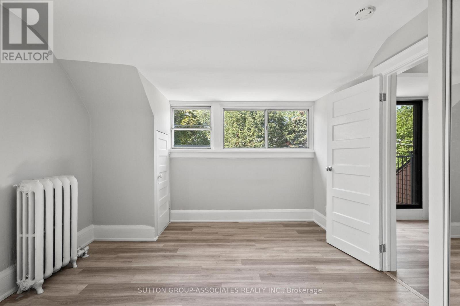 415 Brunswick Avenue Property Photo 11