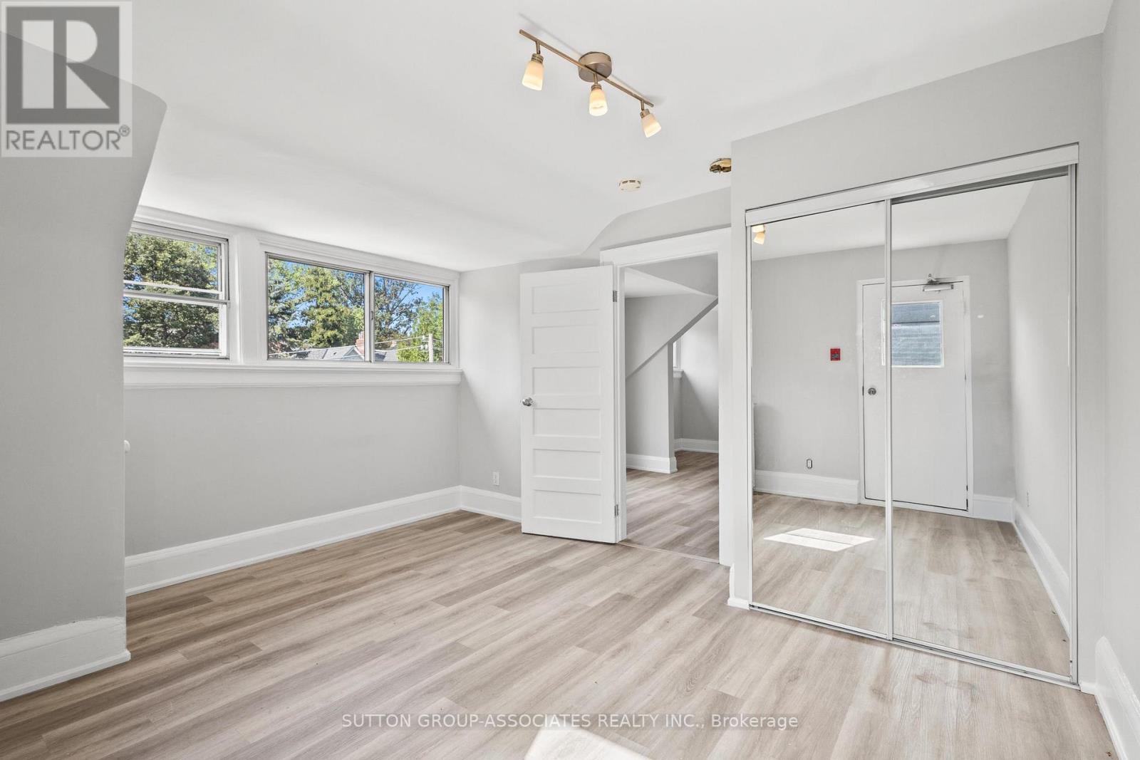 415 Brunswick Avenue Property Photo 12