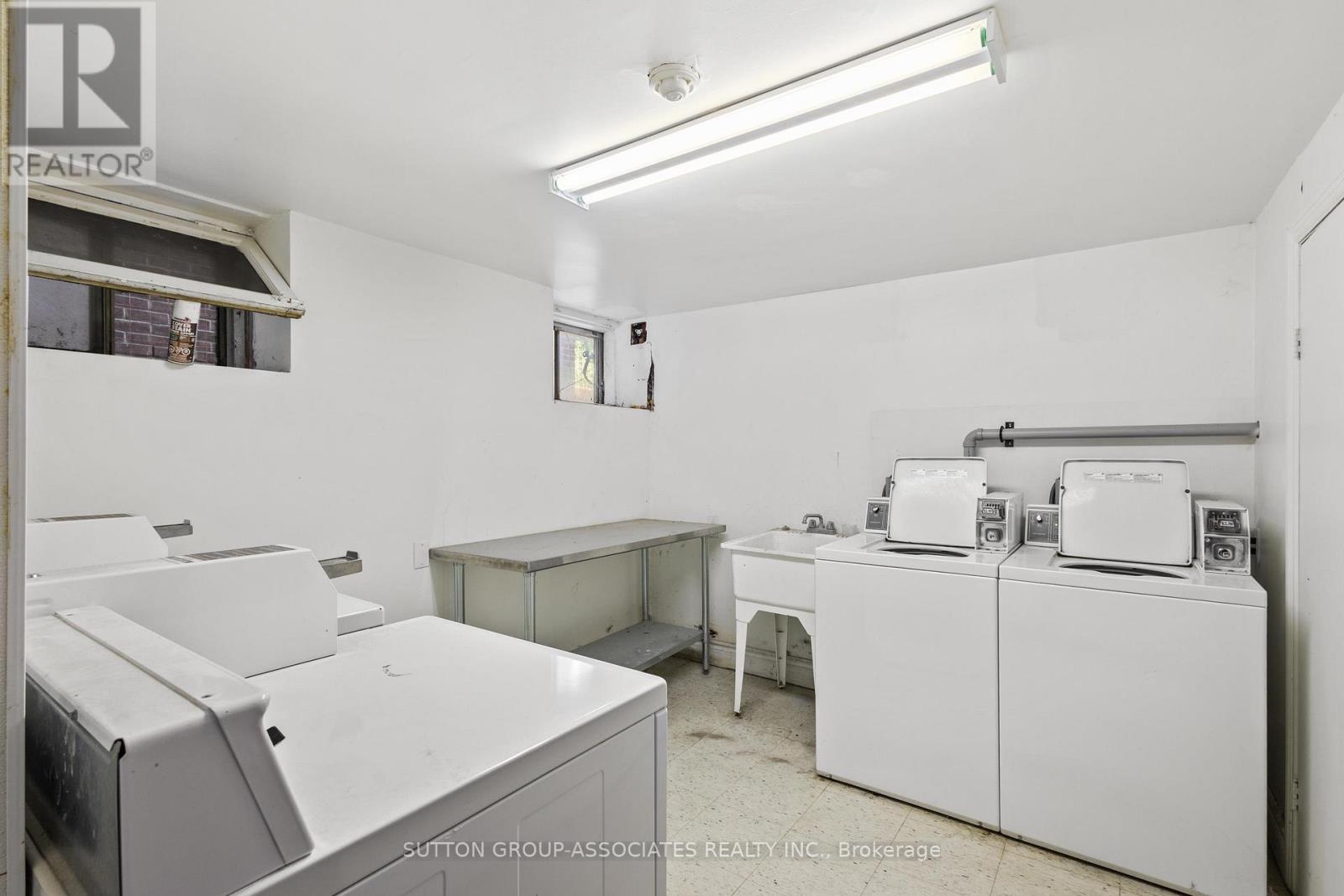 415 Brunswick Avenue Property Photo 15