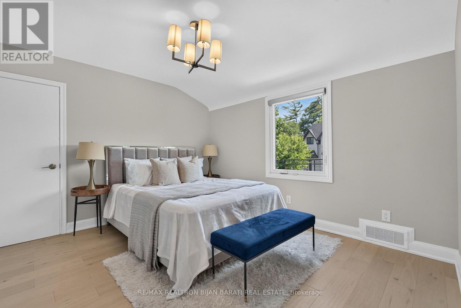 42 Franklin Avenue Property Photo 24