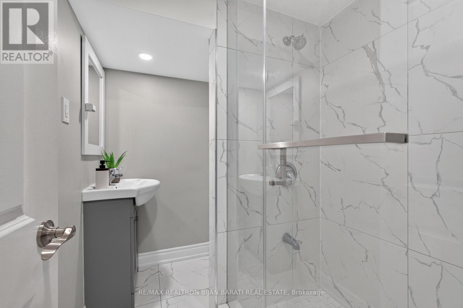 42 Franklin Avenue Property Photo 36