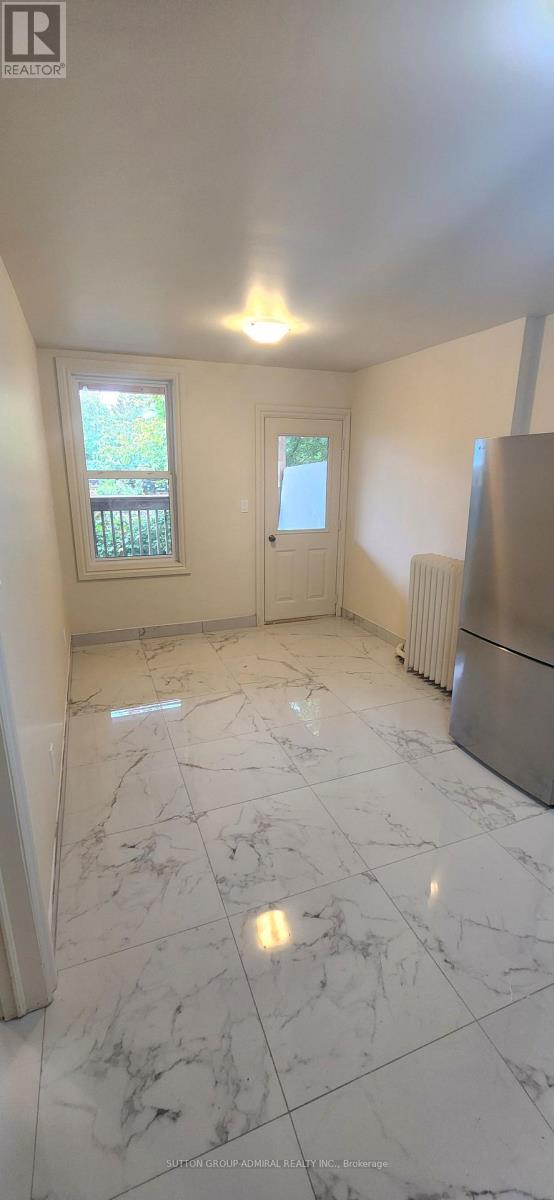 1b - 2nd Floor - 1030 St Clair Avenue Property Photo 2